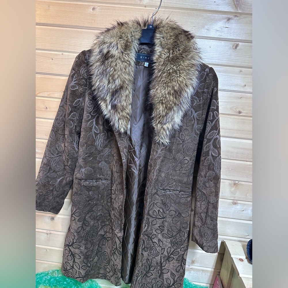 Dress Winter jacket. Tonal design size medium